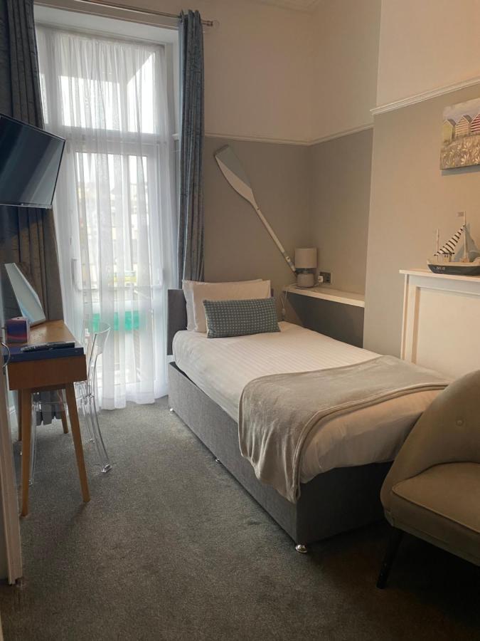 Beachside Guest House Llandudno Esterno foto